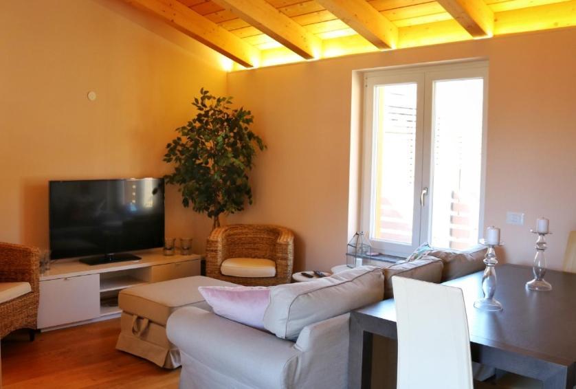 Civico Sei Apartment Menaggio Ngoại thất bức ảnh